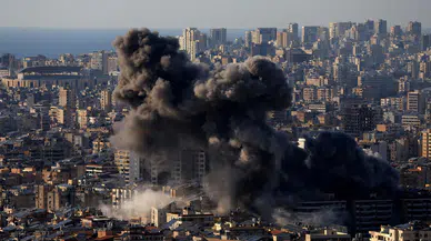 İran Savaşı'nda 12. Gün: Hürmüz Boğazı'nda Gemilere Saldırılar Gerçekleşti Mi?