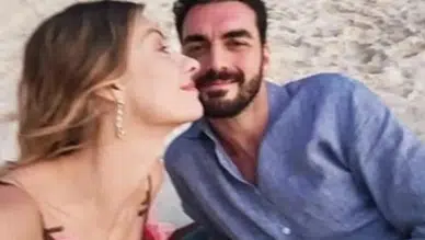 Tuba Ünsal ve Emir Ulusoy El Ele Görüntülendi