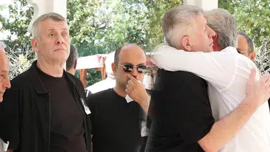 Metin Şentürk'ten Kardeşine Son Veda! Bayram Şentürk Toprağa Verildi