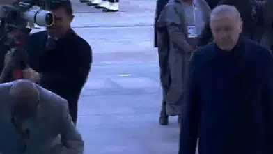 Erdoğan'ın Karşıladığı Nijerya Cumhurbaşkanı Denge Kaybı Yaşayarak Yere Düştü