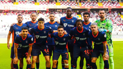 RAMS Başakşehir, Antalyaspor'u 4-0 Mağlup Etti