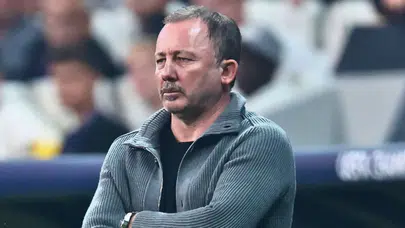 Sergen Yalçın, Etiler'de Gece Kulübü Çıkışında Görüntülendi