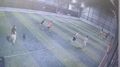 Edremit'te Halı Saha Olayı: Zanlıdan Korkunç Anlar