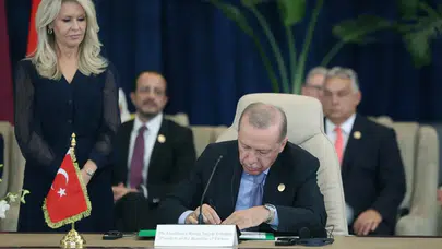 Cumhurbaşkanı Erdoğan, Gazze Zirvesi'nde Barış Metnini Okudu