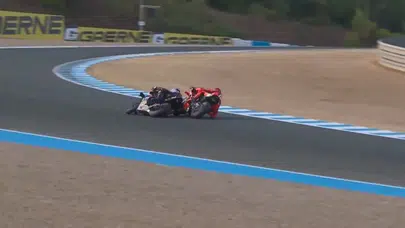 Hazımsız Bulega: Şampiyonluğa Giden Toprak Razgatlıoğlu'na Bilerek Çarptı!