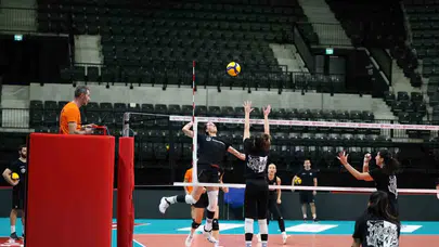 Eczacıbaşı Dynavit Sezonun İlk Derbisine Çıkıyor