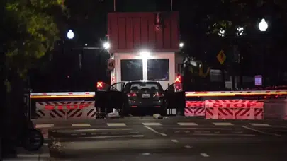 Beyaz Saray Kapısına Şüpheli Araç Çarptı: Sürücü Gözaltında