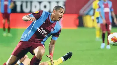 Paulo Henrique Kimdir? Futbol Yıldızının Futbol Serüveni