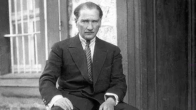 10 Kasım'da Siyasi İsimlerden Atatürk'e Anma Mesajları