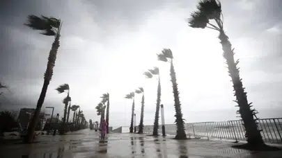Antalya Hava Durumu: Yağmur ve Şimşek Ne Zaman Duracak?