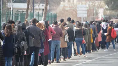 Mevsimlik İşçi İlanına 256 Mühendis Başvurdu: 'Diplomalı İşsiz' Gerçeği