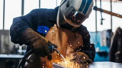 New York Fed İmalat Endeksi Aralık'ta Düşüş Gösterdi