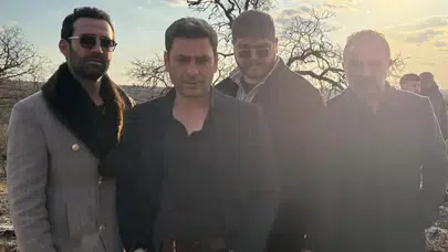 Uzak Şehir Oyuncuları Mardin'de Mahsur Kaldı