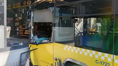 Üsküdar’da İETT Otobüsü Börekçiye Daldı: Yaralılar Var
