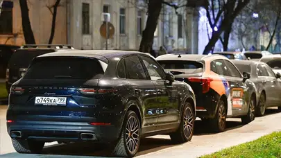 Yüzlerce Porsche Aracı Arızalandı: Fabrika Alarm Sistemi Suçlanıyor