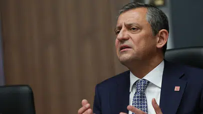 CHP Genel Başkanı Özgür Özel'den Önemli Açıklama: "Özgür Çelik Görevinin Başındadır"