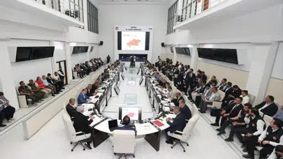 CHP'li Başkan ve İYİ Partili Vekilden Bakan Kurum’a Hatay Teşekkürü