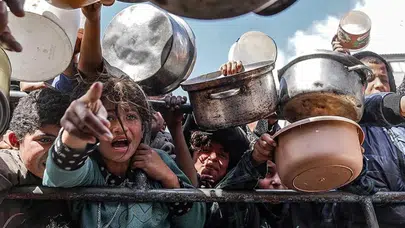 İsrail'in Oyalama Taktikleri Arasında Gazze, Ateşkesin İkinci Aşamasını Bekliyor