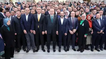 Başkan Gündüz: "Cumhurbaşkanımız dünyaya yön veren küresel liderdir"