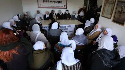 İHD, Halep'te Saldırılara Karşı Nöbet Eylemi Başlattı