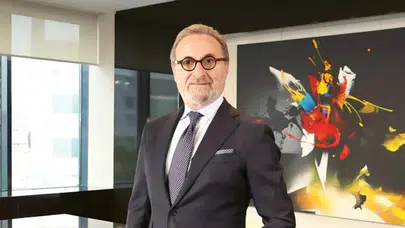 Naim Gençoğlu ve Özel Hayatı: Evlilik, Aile ve Kariyer