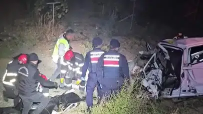 Çorum'da gece yarısı dehşeti: İki araç çarpıştı, 4 kişi yaşamını yitirdi