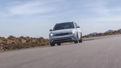 Hyundai IONIQ 5, Tesla Tarzı Kabin ile Büyük Dönüşüme Hazırlanıyor