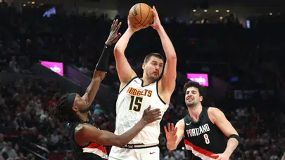 Denver nuggets, portland trail blazers'ı 54 sayı farkla mağlup ederek tarihi bir galibiyet elde etti mi?