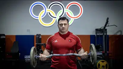 Rıza Kayaalp Kimdir, Kaç Yaşında ve Nereli? Dünya ve Avrupa Şampiyonlukları ile Kariyerine Dair Tüm Detaylar