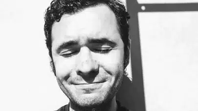 Eren Boz Kimdir, Kariyeri ve Sosyal Medya Üzerindeki Etkisi Nasıldır?