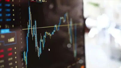 Avrupa Borsalarında Negatif Seyir Devam Ediyor: Yatırımcılar Ne Bekliyor?