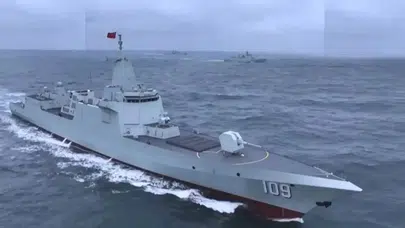Çin, Yeni Type 055 Destroyerlerini Tatbikatta İlk Kez Sergiledi