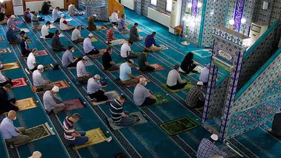 Bayram sabahı camiler dolup taşacak: 2026 Kurban Bayramı namazı için geri sayım başladı