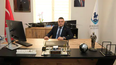 Sivrihisar’da belediyeye çirkin saldırı: Toplantı çıkışında arbede çıktı