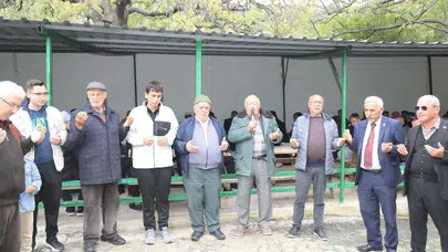 Kurak günlerden berekete: Çubuk’ta yüzleri güldüren hasat için eller semaya açıldı
