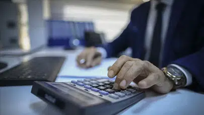 Dev bankada şok karar: Bağımsızlık için 3 bin kişinin işine son veriliyor
