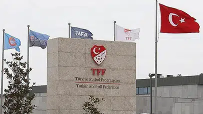 Sosyal medyanın yeni gizemi: Mebrure bir yazılım mı yoksa sanatçı mı?