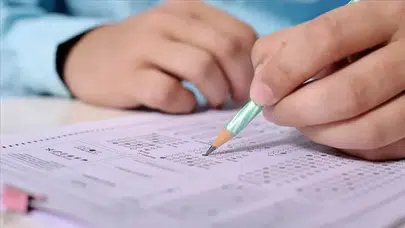 Sınav bitti heyecan dorukta: LGS puanları ve tercih maratonu için geri sayım başladı
