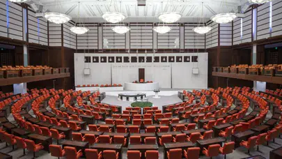 Meclis'te dokunulmazlık dosyaları mesaisi: Aralarında Özgür Özel'in de bulunduğu 12 isim için yeni gelişme