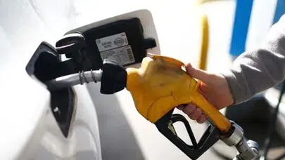 Pompa fiyatlarında yeni dönem: Benzine gece yarısı ayarı geliyor
