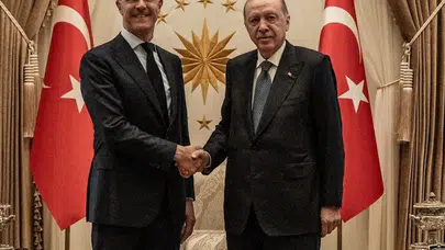 Ankara'da kritik zirve öncesi diplomasi trafiği: Rutte ve Erdoğan bir araya geldi