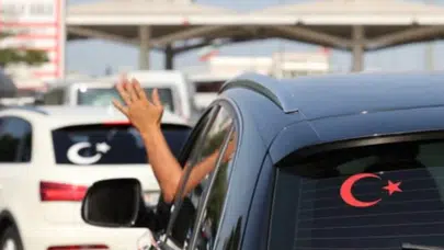 Gurbetçilere müjdeli haber: Yabancı plakalı araçlarda direksiyon başına geçmek kolaylaştı