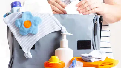 Tatil planları kabusa dönmesin: Bebekli aileler için hayat kurtaran yolculuk rehberi