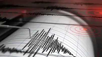 Gökçeada açıklarında gece saatlerinde hareketlilik: Ege Denizi sallandı