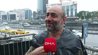 İstanbul'da aniden bastıran sağanak hayatı felç etti: Vatandaşın yaratıcı çözüm arayışı