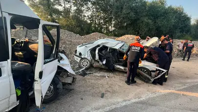 Amasya'da akşam saatlerinde yürekleri burkan bir kaza meydana geldi: Yola çıkan araçlar hurdaya döndü