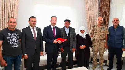 Ardahan'da ilk durak belli oldu: Vali Yamlı rotasını şehit evine çevirdi