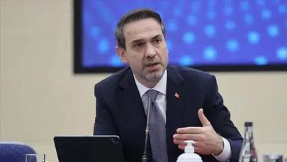 Madencilikte rota değişiyor: Bakan Bayraktar'dan 'uç ürün' vurgusu