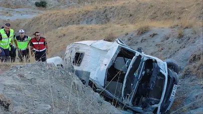 Elazığ'da işçi servisi uçuruma yuvarlandı: 13 yaralı