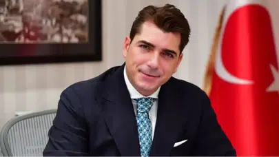 İstanbul Büyükşehir Belediyesi'nde sürpriz ayrılık: Ekrem Eray Arda CHP'den istifa etti